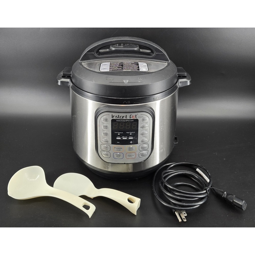 Instant Pot Pressure Cooker IP-DUO60 V3  7-in-1 Programmable 6 Quart Convenient